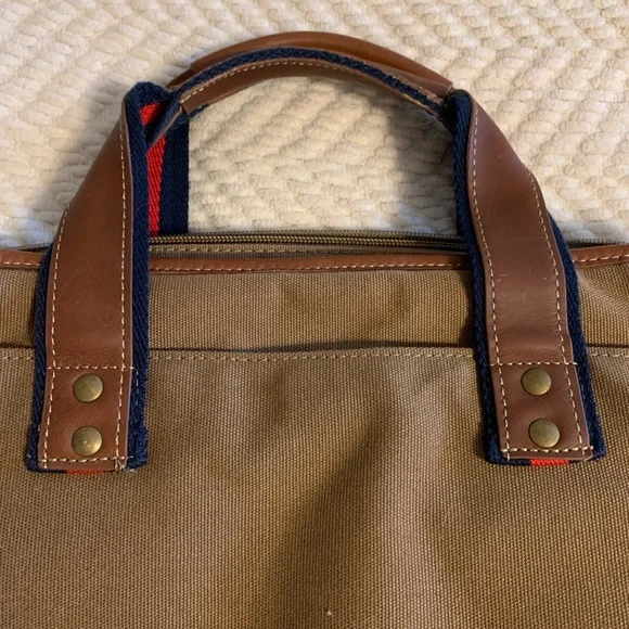 Tommy Hilfiger Classic canvas& leather messenger/laptop bag - Picture 15 of 15